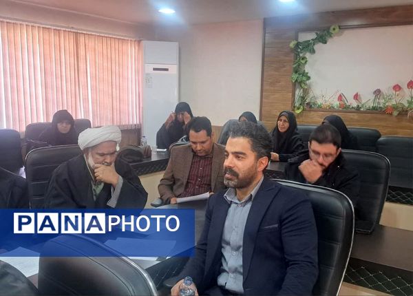 برگزاری دوره توانمندی سازی ارزیابان اداره قرآن، عترت و نماز استان کرمان