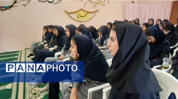 طرح وزارتی کنترل و کاهش آسیب‌های اجتماعی در دبیرستان فرهنگیان ناحیه۷ مشهد 