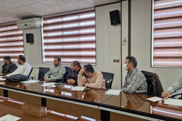 کارگاه توانمند سازی دبیران تفکر و سبک زندگی در فشافویه با محوریت ارتقای مهارت های آموزشی
