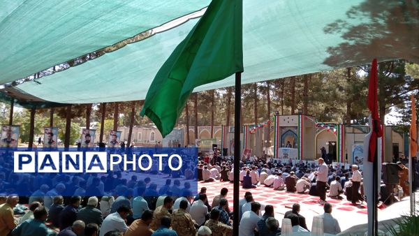 نماز جمعه در جوار شهدای بهشت فضل نیشابور 