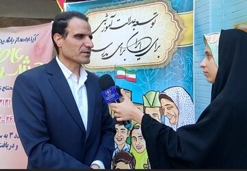 برگزاری جشن عاطفه در دبستان شهید دکتر فقیهی ناحیه ۲ استان اصفهان 