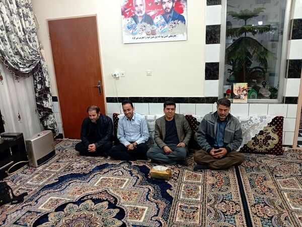 تکریم و بزرگداشت مادر و همسر شهید نورانی توسط کادر دبیرستان میثاق