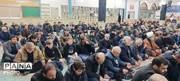 آسمان هم در کنار عاشقان رهبر شهید گریست