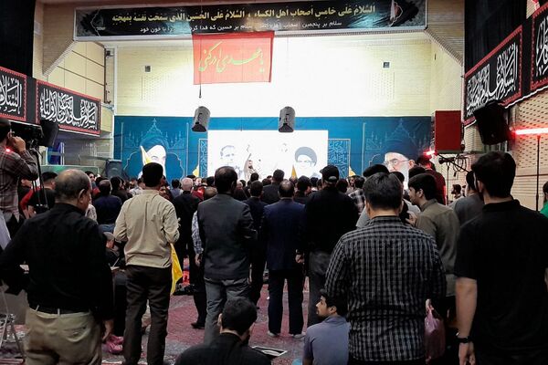 مراسم بزرگداشت شهدای مقاومت در حرم شهدا گمنام ورامین
