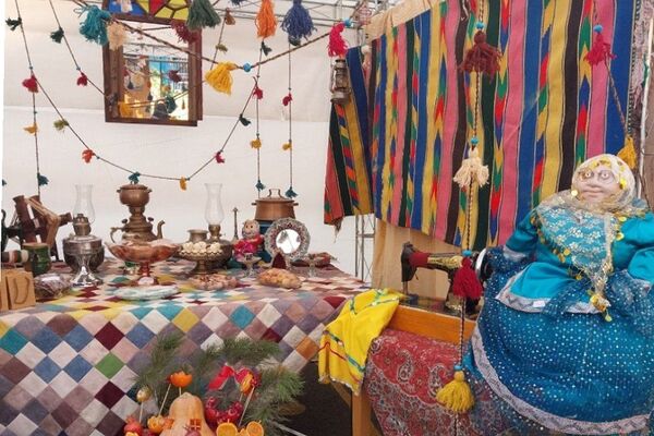 جشنواره ایرانشناسی در دبستان قلنبر ناحیه 2 شهرری 