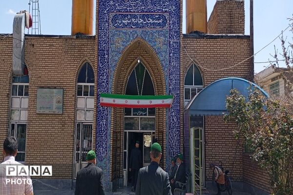 اقامه نماز عبادی سیاسی جمعه در آخرین هفته فروردین ماه 