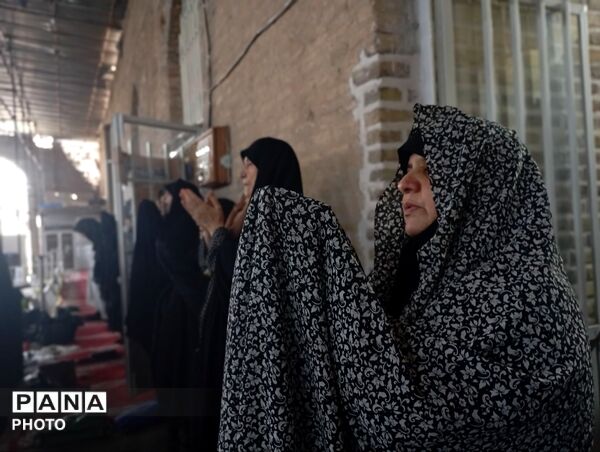 قاب پانا میزبان نماز جمعه مسجد جامع نیشابور