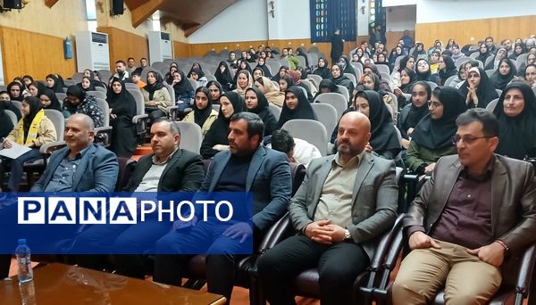 آیین تجلیل از دانش آموزان برتر دبیرستان عترت محمودآباد 