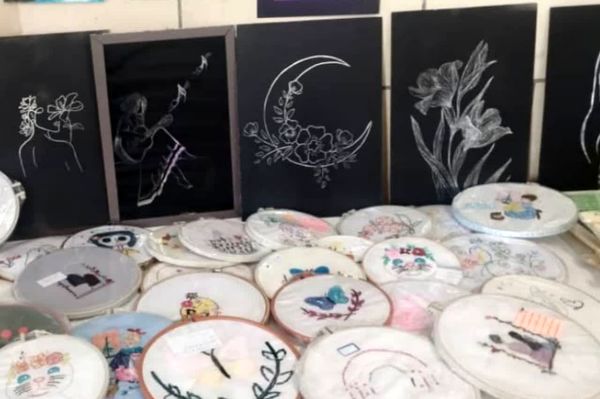 نمایشگاه هنر و کار و فناوری در آموزشگاه شاهد 16