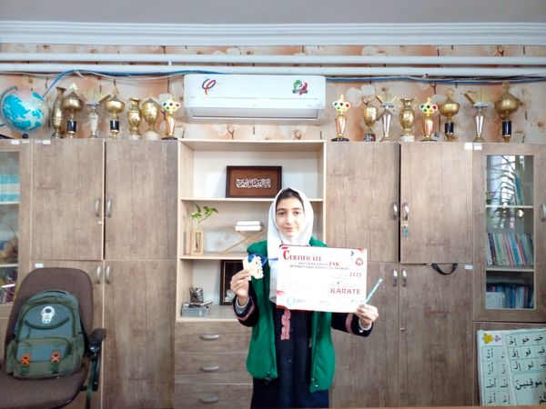  موفقیت دختران کاراته کار مدرسه هدی ۱  در مسابقات بین المللی در تهران