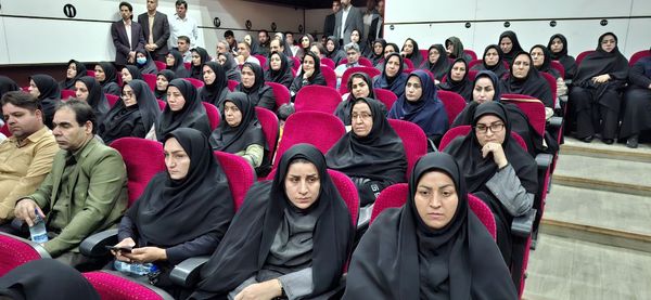 برگزاری جشن سپاس معلم در پلدختر و قدردانی از معلمان برتر