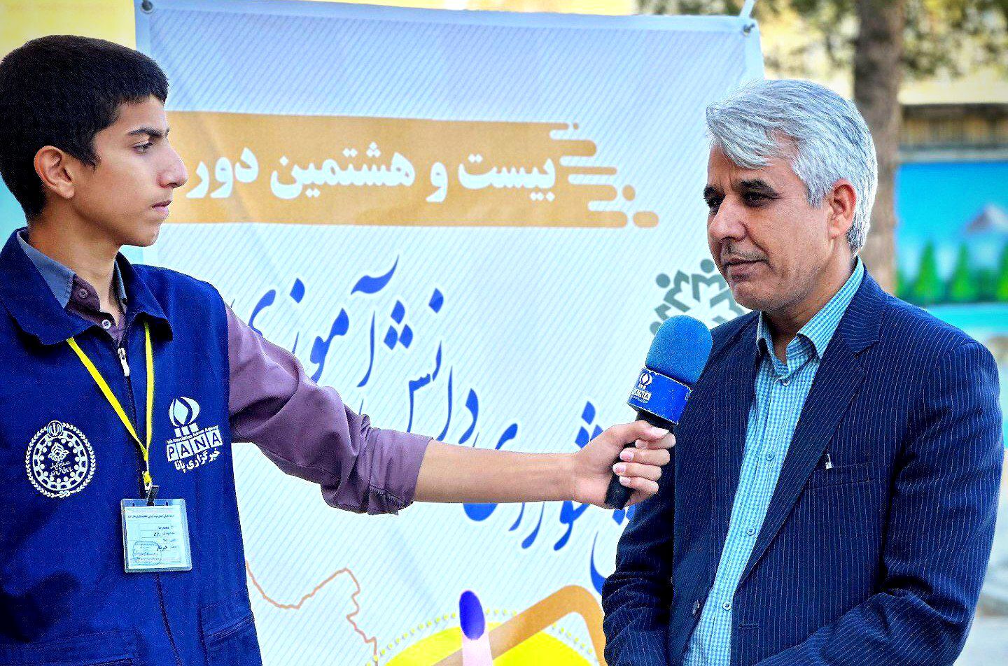 انتخابات شوراهای دانش آموزی زمینه ساز پویایی مدارس است