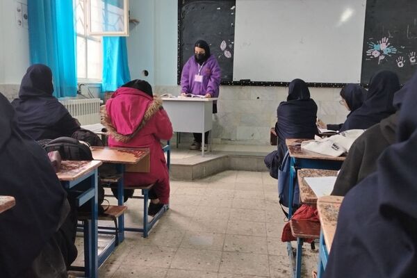 اجرای طرح مدام در دبیرستان مهر نیشابور