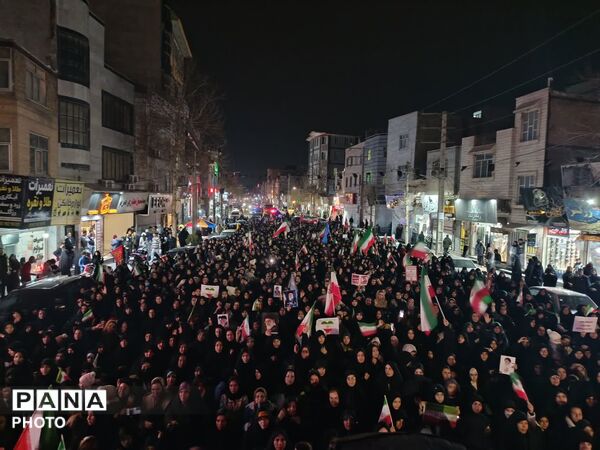 بیعت مردم ولایتمدار شهرستان فردیس با سیدمجتبی خامنه‌ای 