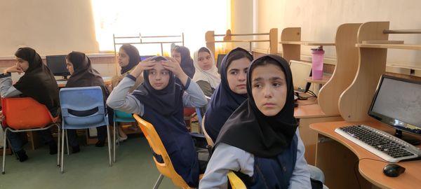 بازدید دانش‌آموزان پیشتاز‌ مدرسه شهید خاقانی از کلاس‌های رایانه کانون سمیه شیروان
