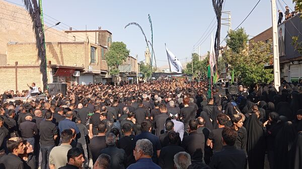 زنان و مردان بن در آیین گل‌زنی؛ هم‌نوا با کاروان کربلا