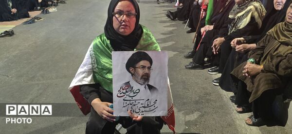 خونخواهی امام شهید ایران در خیابان امام خمینی-۱