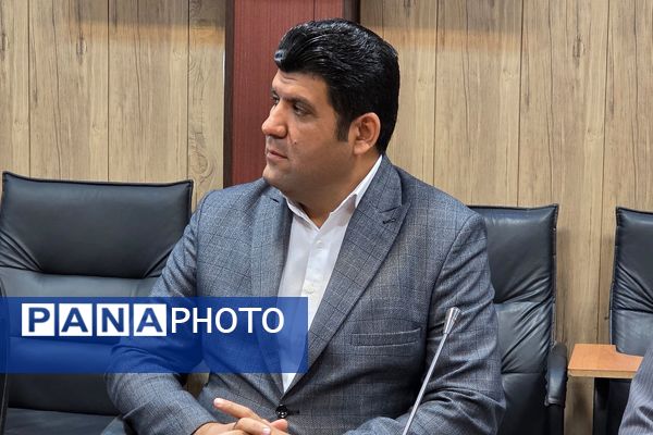 سومین جلسه شورای آموزش و پرورش ناحیه دو بهارستان