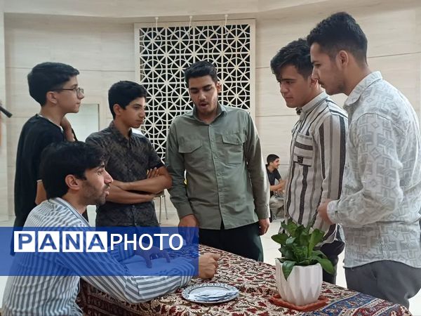 جشن ستارگان دانش‌آموزی در تالار شهرداری دولت‌آباد شهرستان برخوار 