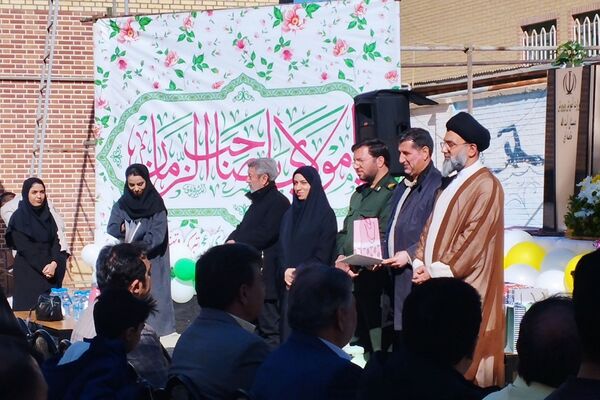 برگزاری جشن پایان ترم اول در دبستان پسرانه آیت الله خامنه ای