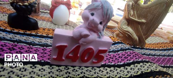 برپایی بازارچه دانش آموزی در دبیرستان نمونه اندیشه شهرستان کاشمر