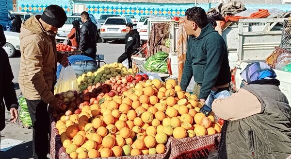 حال و هوای بازارهای کاشمر در آستانه شب یلدا