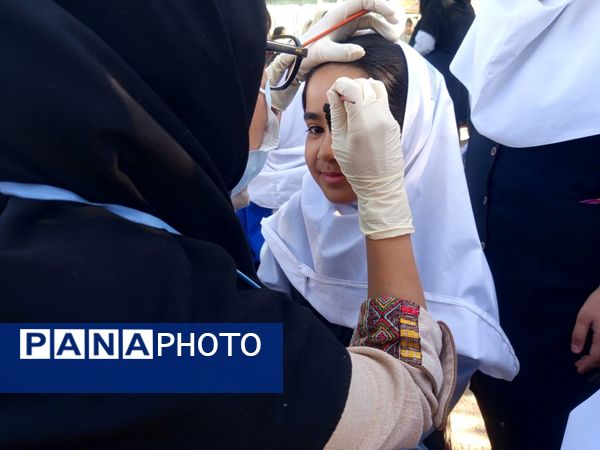 بازارچه کتاب در دبستان سمیه