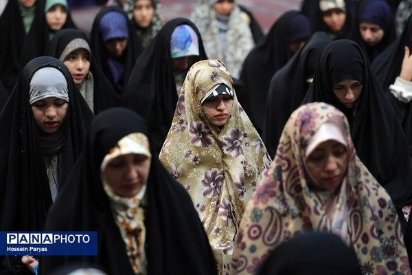 حضور وزیر آموزش و پرورش در جمع دانش‌آموزان معتکف