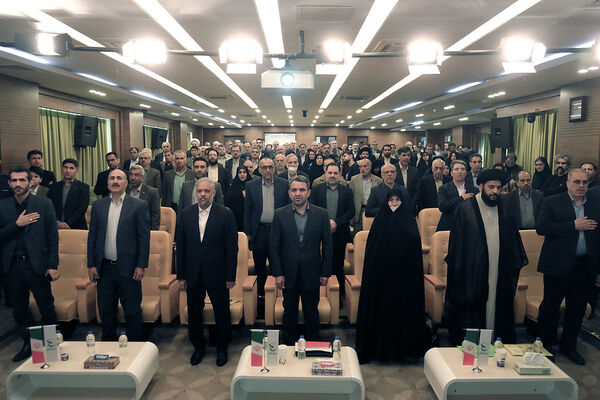 نشست ملی مدیران عامل و موسسان مدارس مجتمعی غیردولتی و هیات امنایی