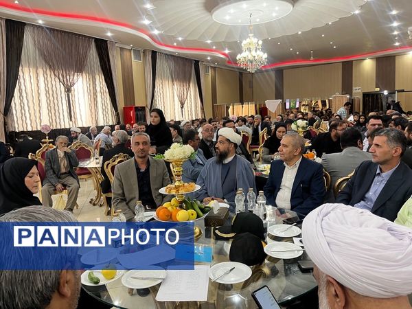 همایش هفته معلم شهرستان آبیک 