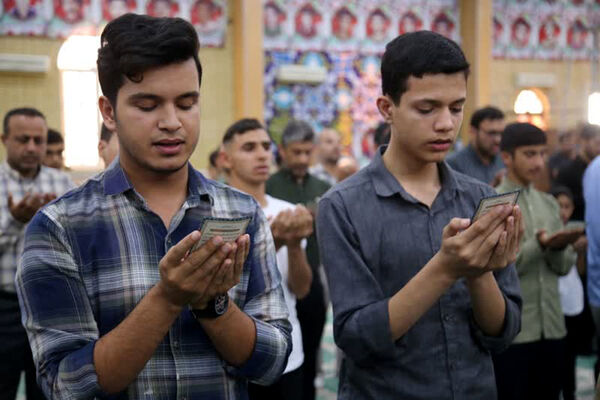 نماز عید فطر در اهرم