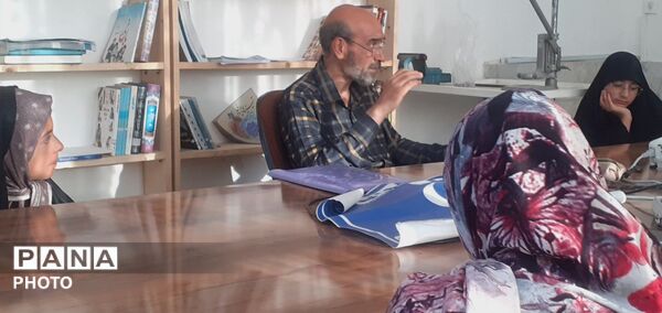 هم اندیشی دختران خبرنگاردر کانون لقمان کاشمر