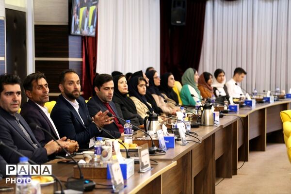 تجلیل از دانش‌آموزان ورزشکار و قهرمان آذربایجان شرقی