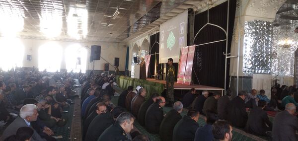نماز جمعه شهرستان کاشمر با حضور پر رنگ مردم ترشیز کهن برگزار شد 