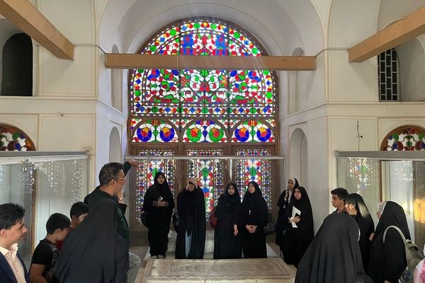 از تالار ادب تا اماکن تاریخی