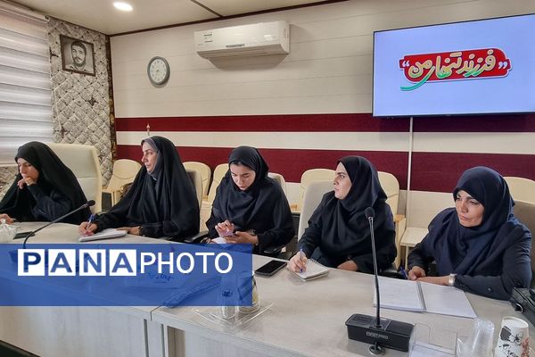 کارگاه "تربیت کنشگر جوانی جمعیت" ویژه رابطین امور بانوان مدارس منطقه کهریزک 