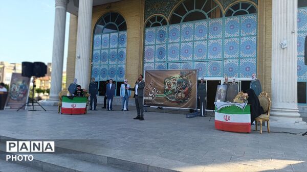 گردهمایی اهالی فرهنگ و هنر در فرهنگسرای سیمرغ نیشابور 