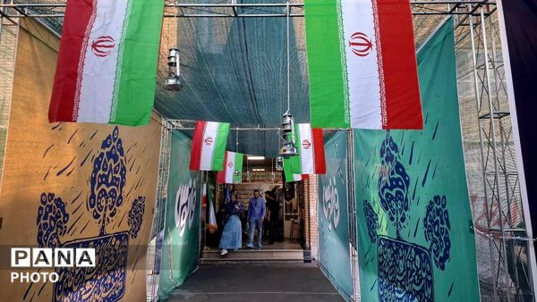 جشن علم در نمایشگاه «فانوس»؛ نمایش قدرت پژوهشگری دانش‌آموزان علامه حلی ۲