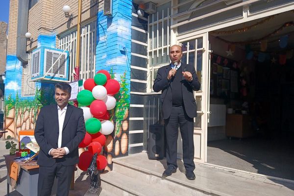 بازارچه کارآفرینی در دبیرستان حجاب