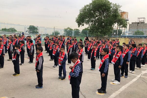 بازدید کشوری از دانش‌آموزان پیشتاز دبستان فولادفر ناحیه دو شهرری 