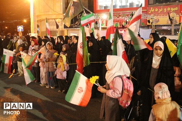 مراسم گرامیداشت چهلمین روز شهادت دانش‌آموزان مظلوم دبستان شجره‌طیبه میناب و رهبر معظم‌ انقلاب در شهرستان فیروزکوه