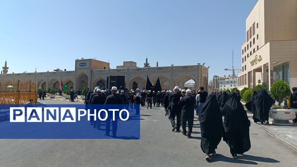 مراسم پیاده‌روی جاماندگان اربعین از میدان پانزده خرداد تا حرم مطهر رضوی
