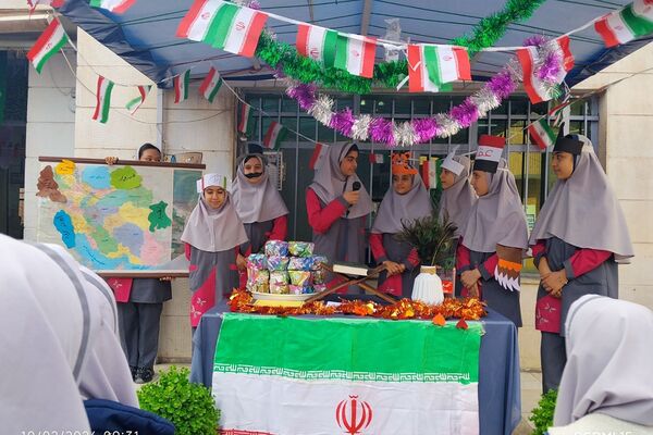 جشن پیروزی انقلاب اسلامی در مدارس منطقه کهریزک 