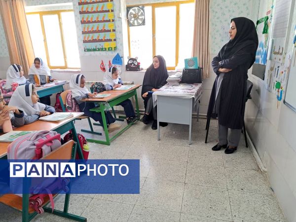 بازدید تیم کارشناسی اداره‌کل آموزش و پرورش استان یزد از واحدهای آموزشی خاتم 