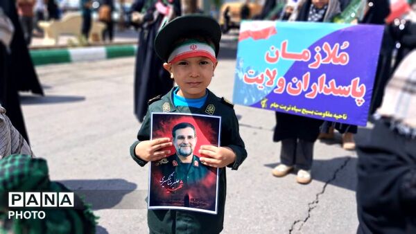 بانوان آماده به رزم تربت جام در اجتماع دختران جان فداسنگ تمام گذاشتند
