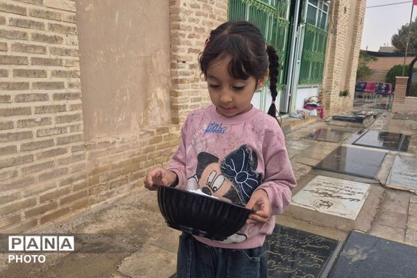 غبارروبی مزار شهدا و تجلیل از مقام والای خانواده‌های شهدا