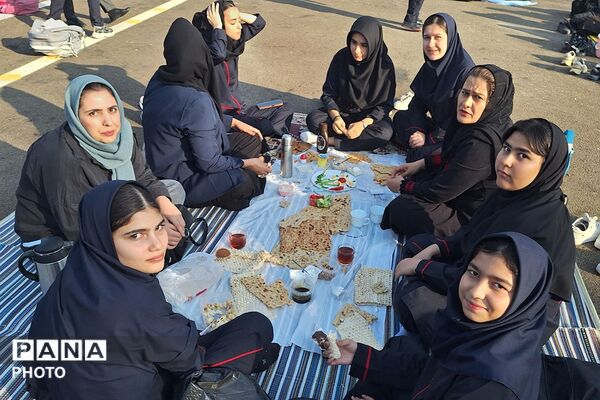 صبحانه‌ی سالم، آغاز روزی پرانرژی برای دانش‌آموزان دبیرستان دخترانه بعثت ۲ 