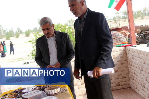 جشنواره غذا و صنایع دستی در اردوی تمشک دختران استان بوشهر