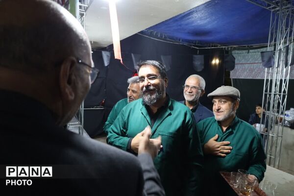 بازدید مسئولان یزد از موکب پارک آزادگان