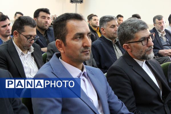 وداع ۲۴ سال خدمت صادقانه در آموزش‌ و پرورش شهرستان بن